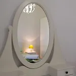 Lux S Pogledom Na